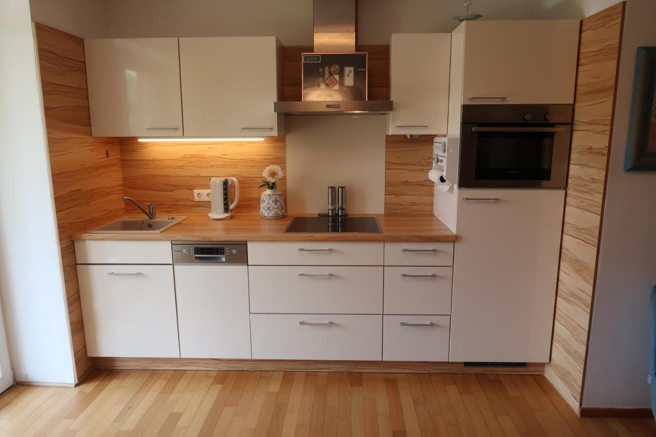 Apartment Im Rosentraum Mit Privater Terasse Baden-Baden Eksteriør billede